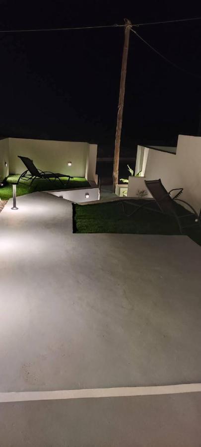 Lejardin Suites Santorini Pýrgos Exteriör bild