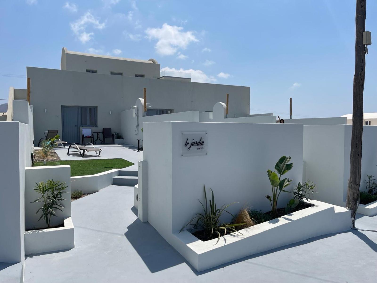 Lejardin Suites Santorini Pýrgos Exteriör bild